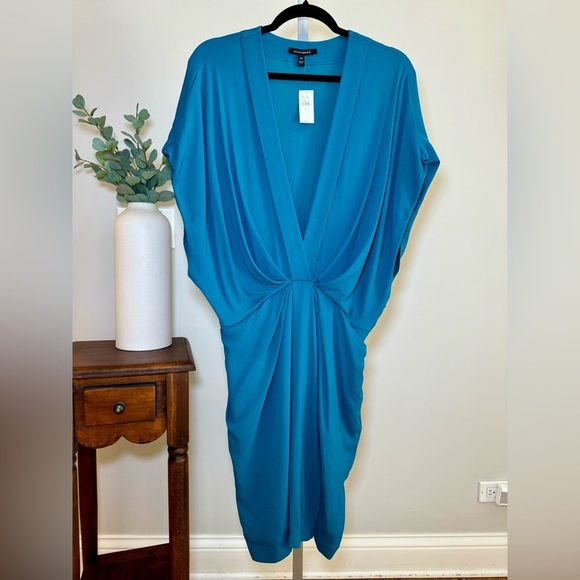 Banana Republic Dresses & Skirts - NWT Banana Republic ‘Mari’ teal draped crepe vneck dress dolman sleeve size 14‎